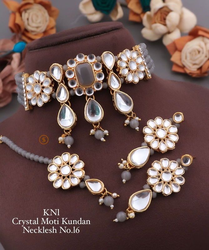 KN 16 Designer Crystal Moti Kundan Necklace Set Manufacturers
